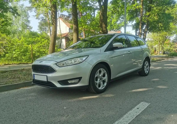 świętokrzyskie Ford Focus cena 41900 przebieg: 129980, rok produkcji 2017 z Warszawa